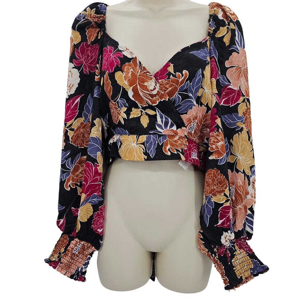 Band Of The Free Womans size L Camille Black Berry Floral Crossover Crop Top NEW